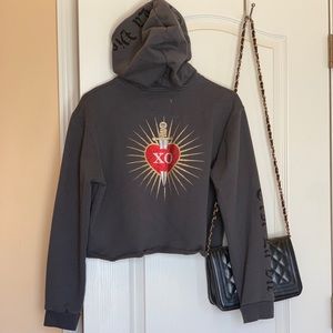 Cotton On cropped “C’est la vie” hoodie (M)